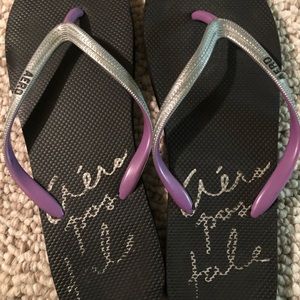 Aeropostale Flip Flops size 8